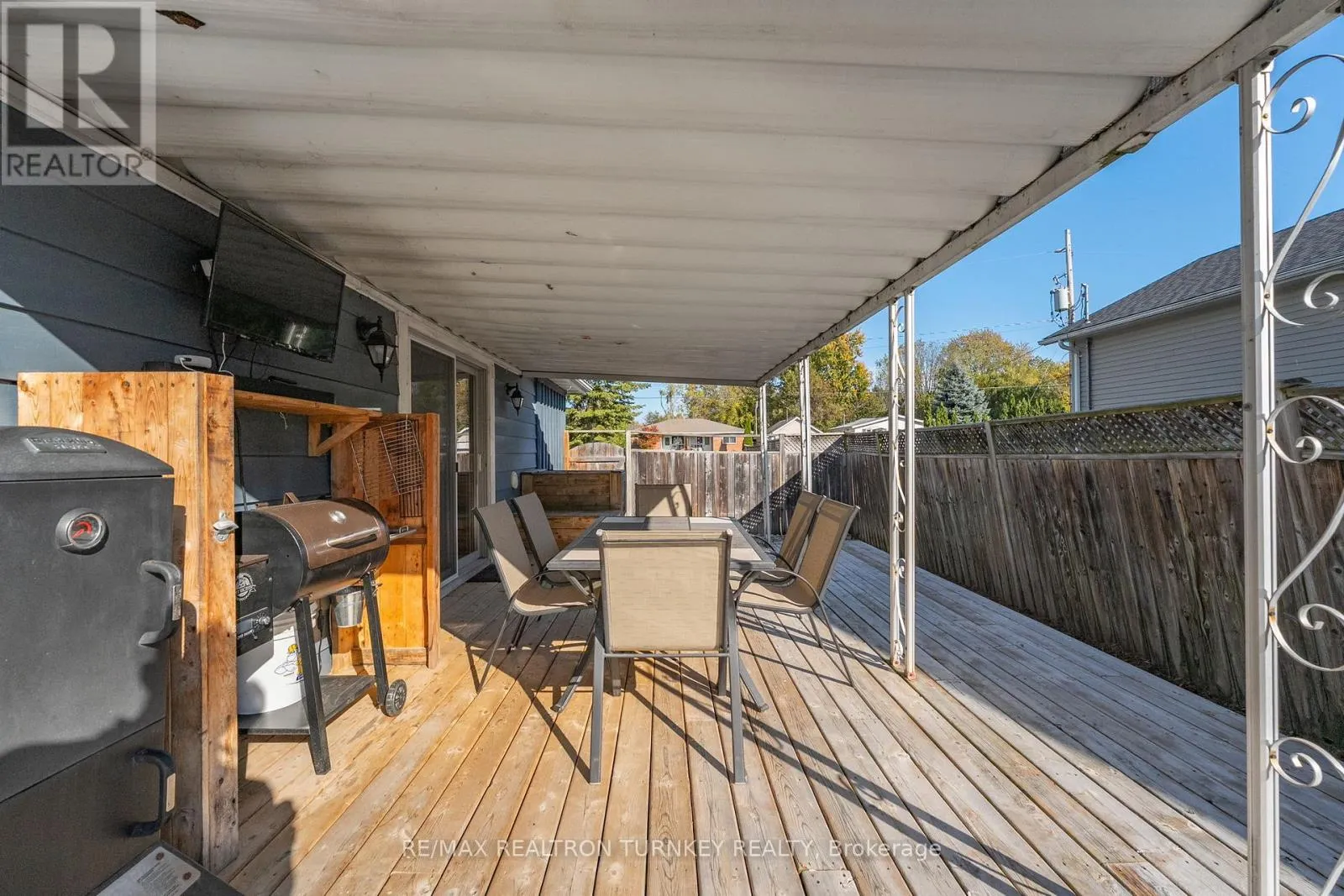 782 THIRD AVENUE