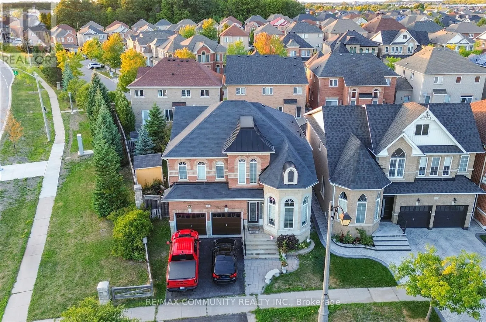 37 CONDARCURI CRESCENT