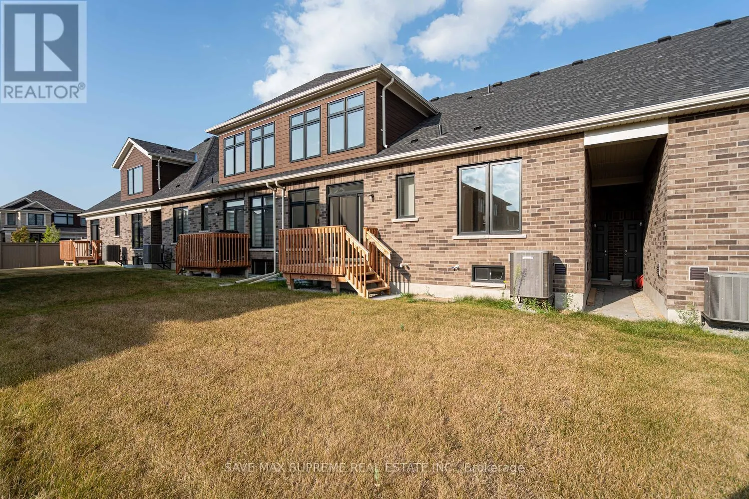 5 BAYBERRY DRIVE