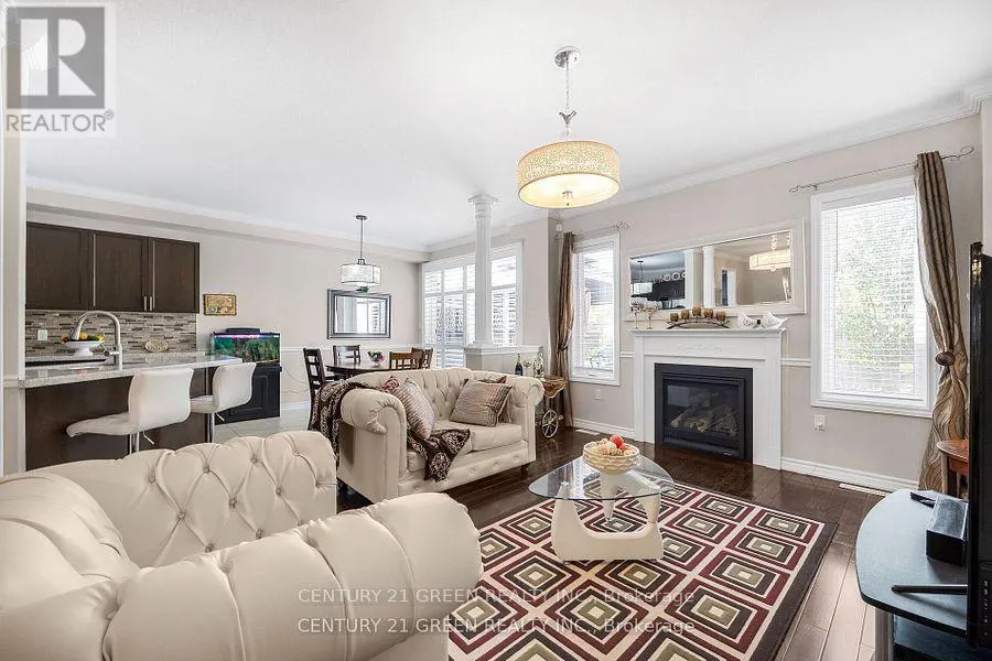 238 KING STREET S