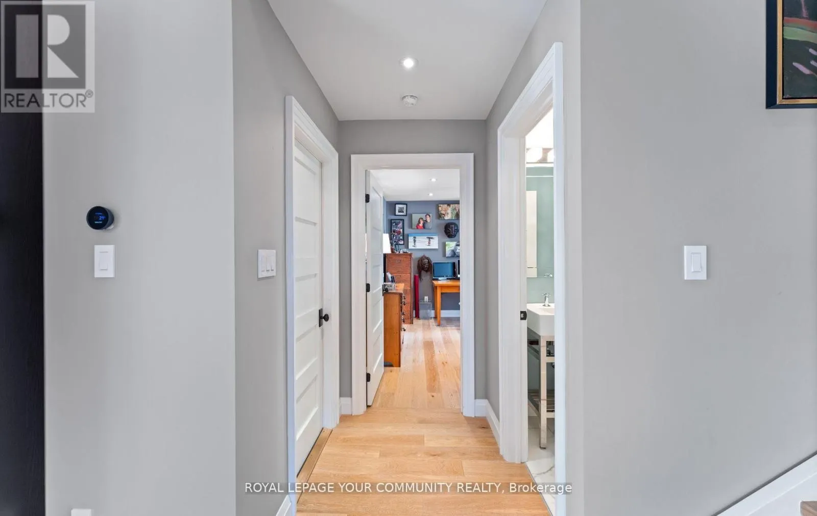 12 GLENVIEW DRIVE