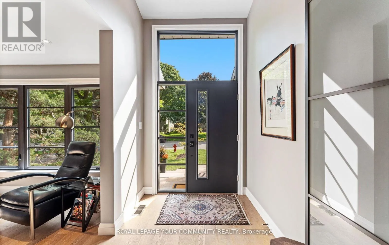 12 GLENVIEW DRIVE