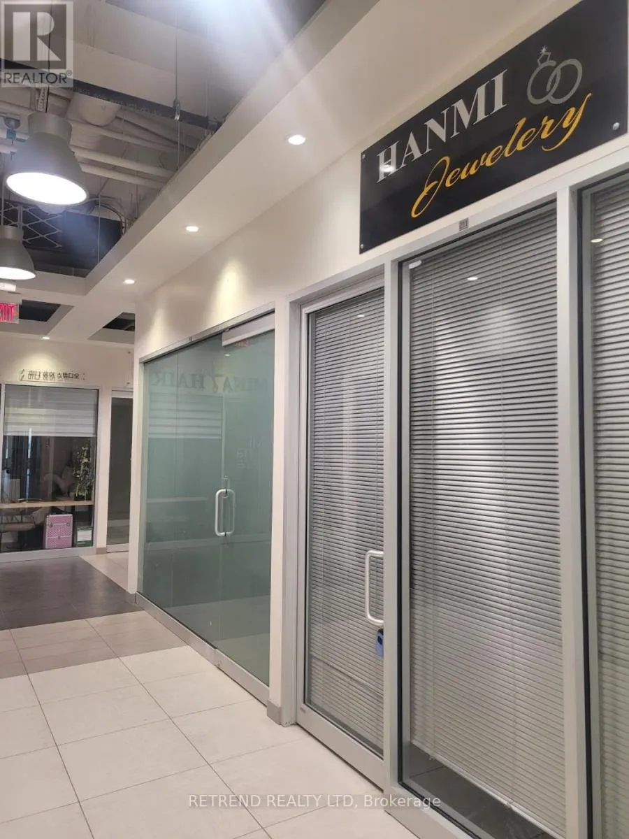 211 - 7181 YONGE STREET
