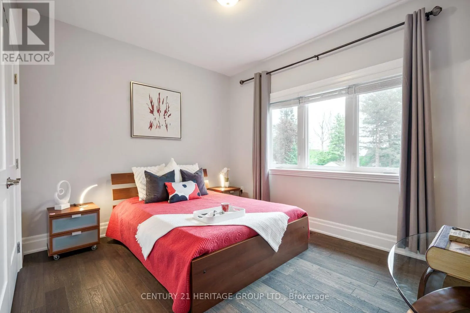 1894 SIMCOE BOULEVARD