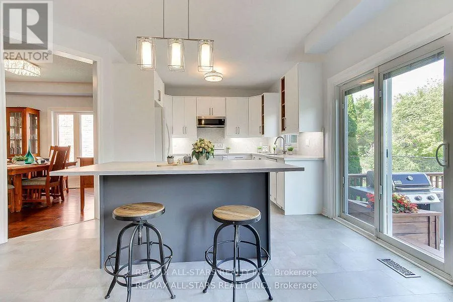16 JAMES RATCLIFF AVENUE