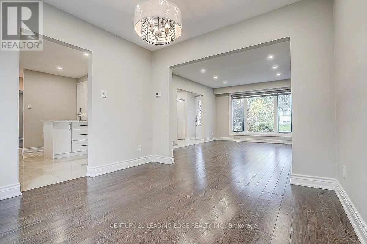83 SOUTHDALE DRIVE