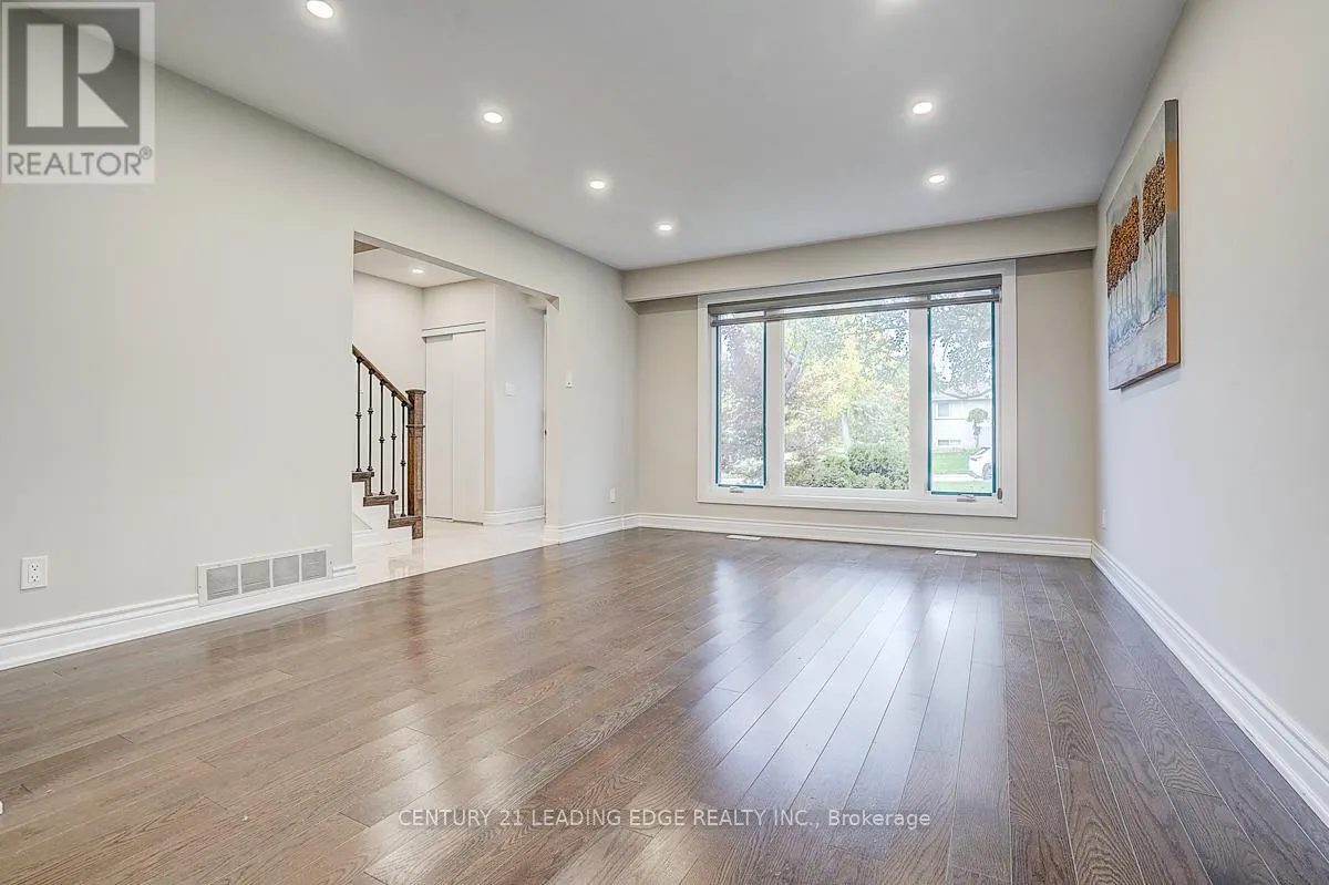 83 SOUTHDALE DRIVE