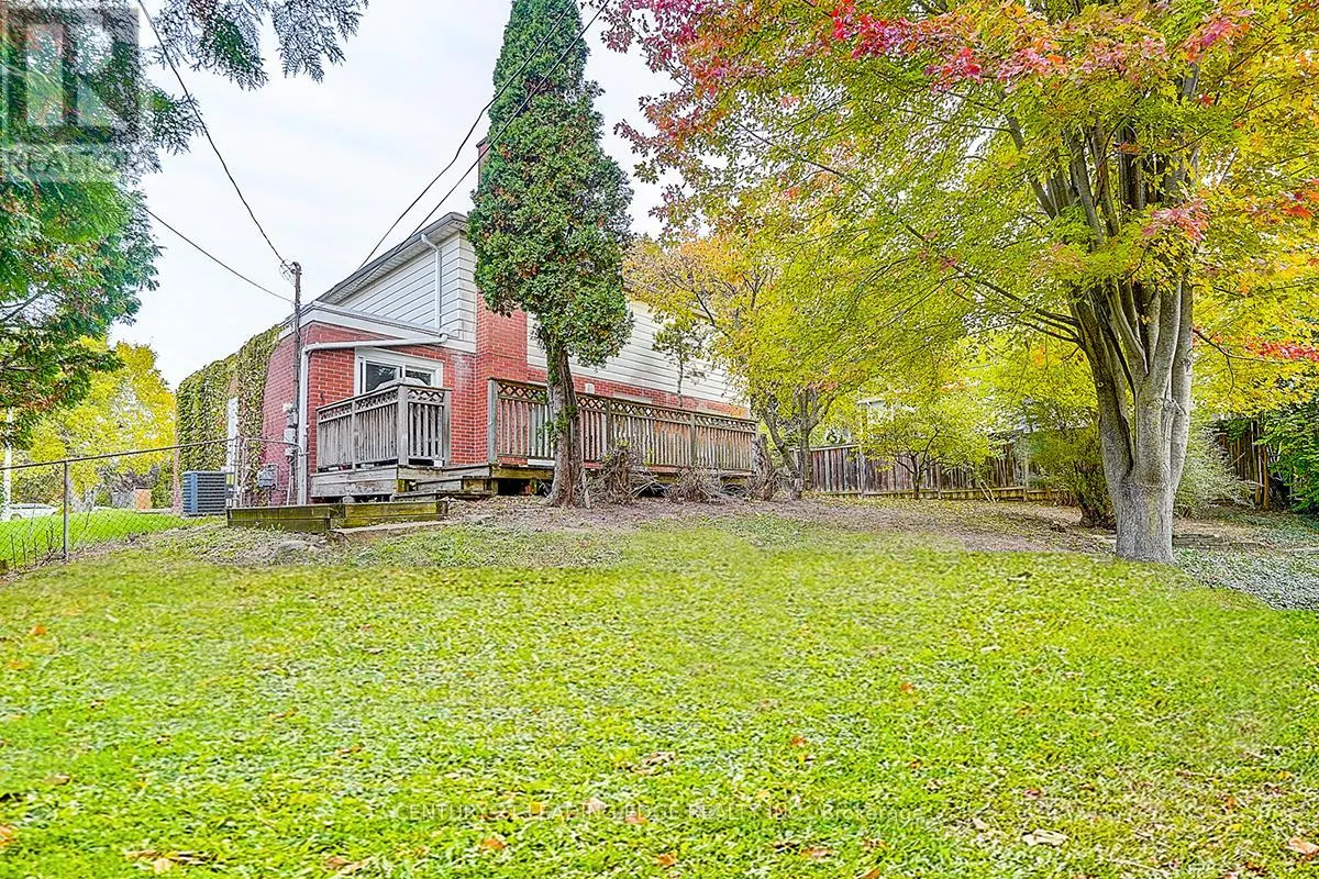 83 SOUTHDALE DRIVE