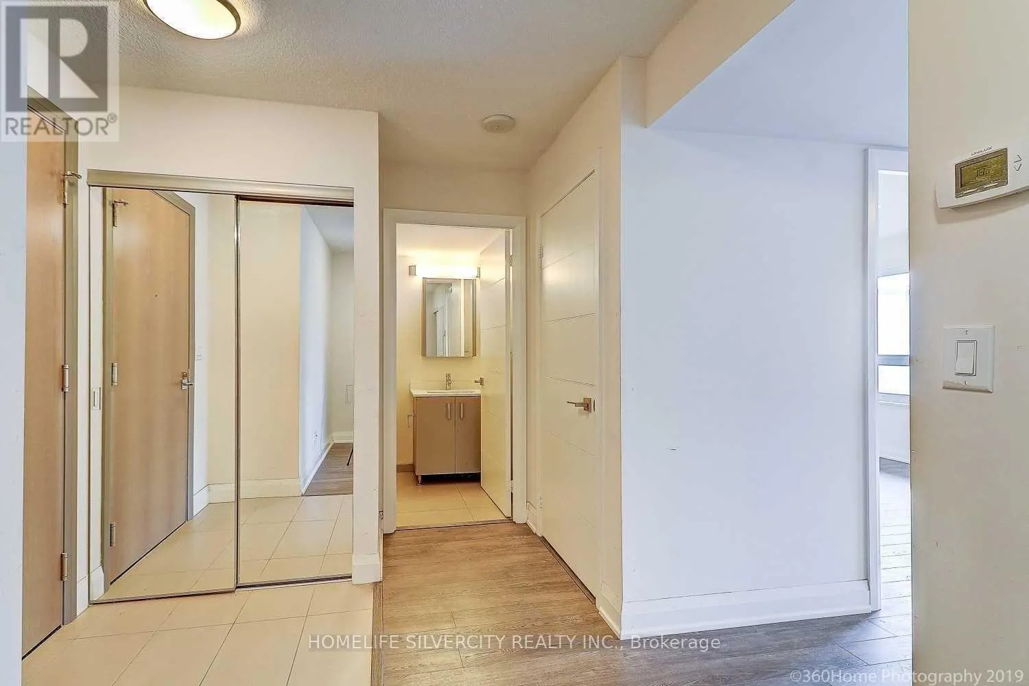 627 - 18 UPTOWN DRIVE
