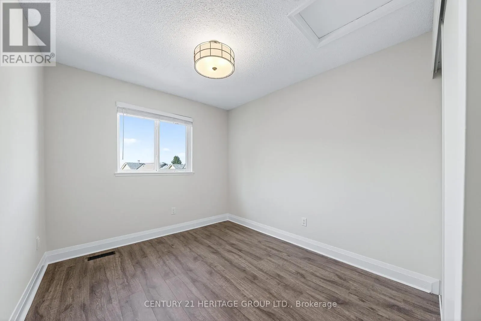 654 GIBNEY CRESCENT