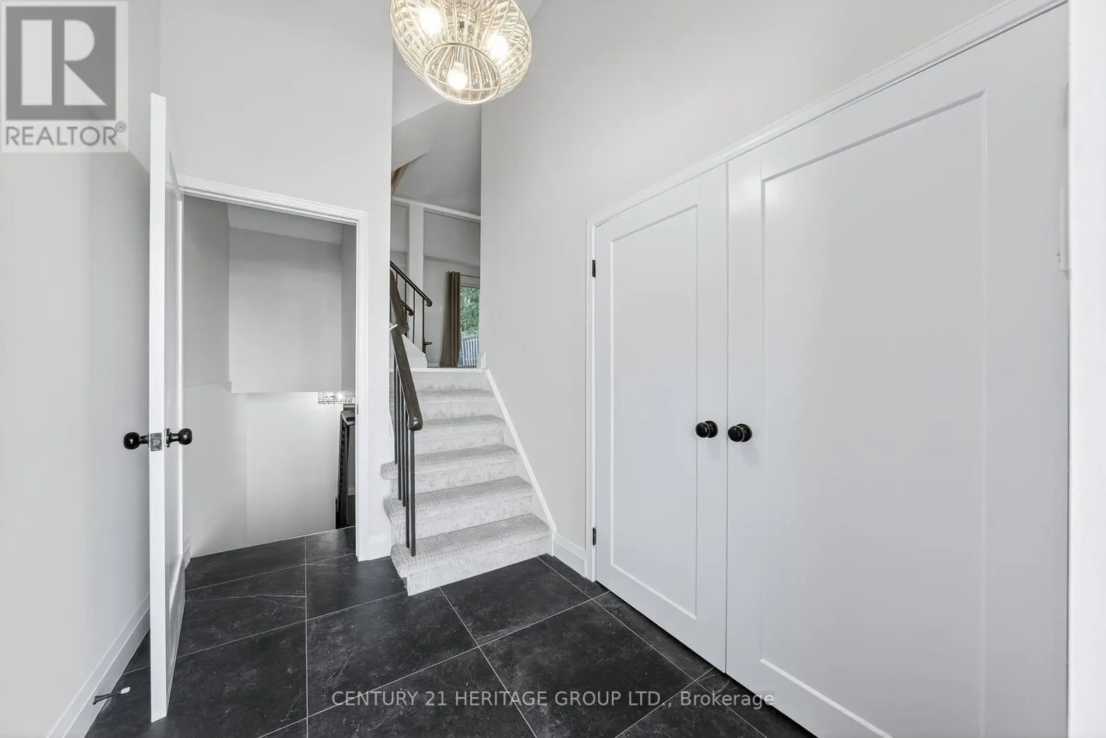 654 GIBNEY CRESCENT