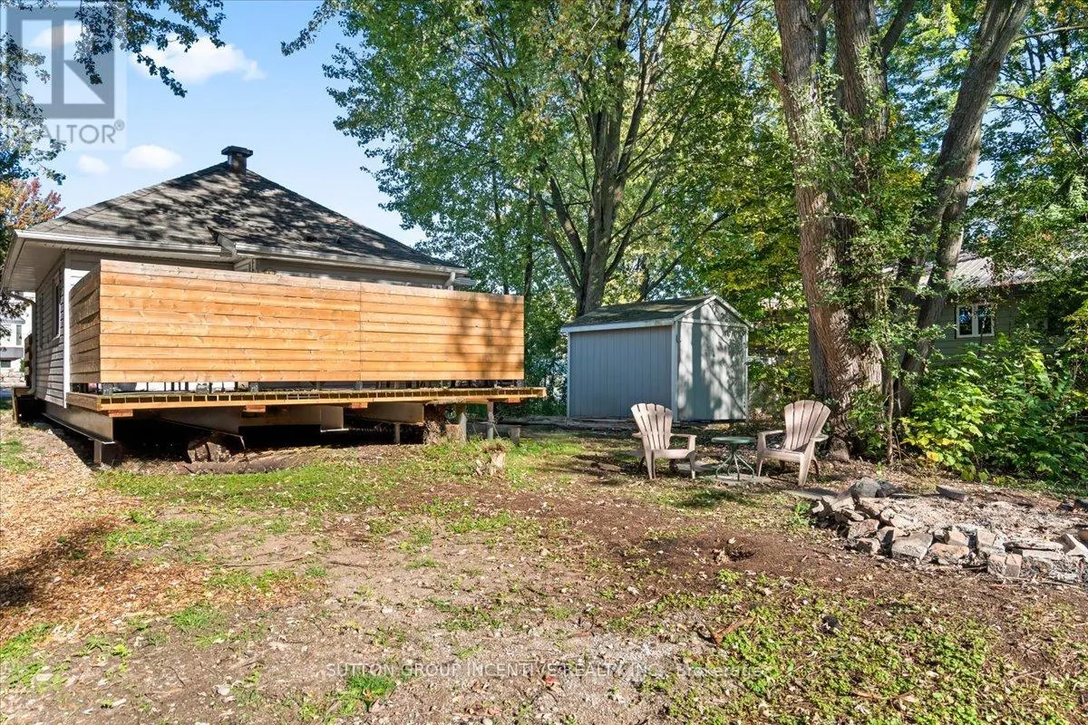 1226 MAPLE ROAD