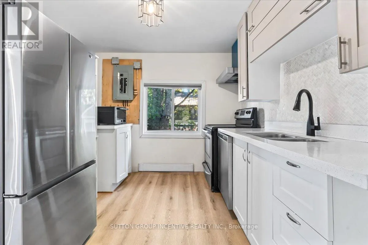 1226 MAPLE ROAD