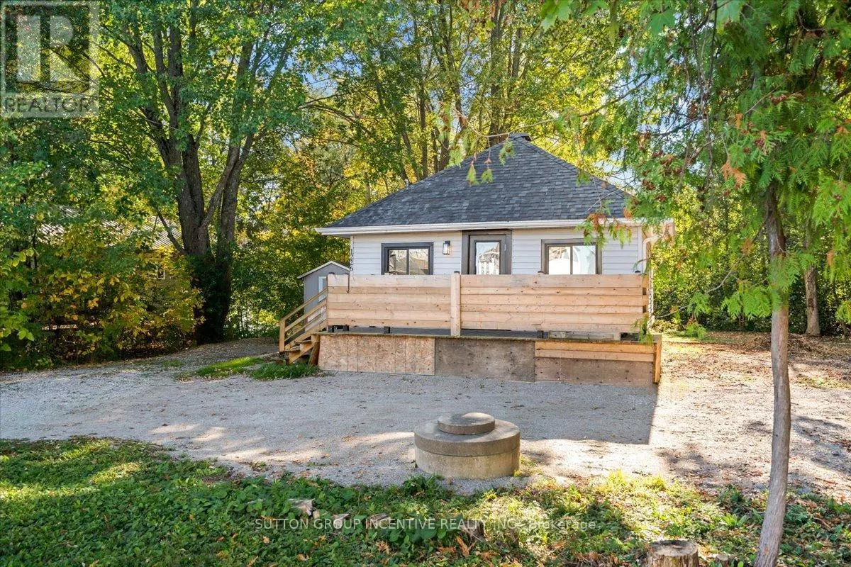 1226 MAPLE ROAD