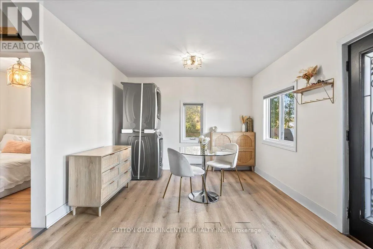 1226 MAPLE ROAD