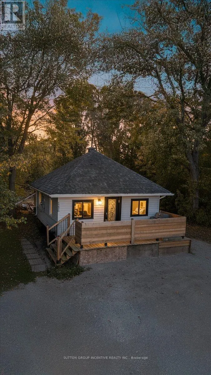 1226 MAPLE ROAD