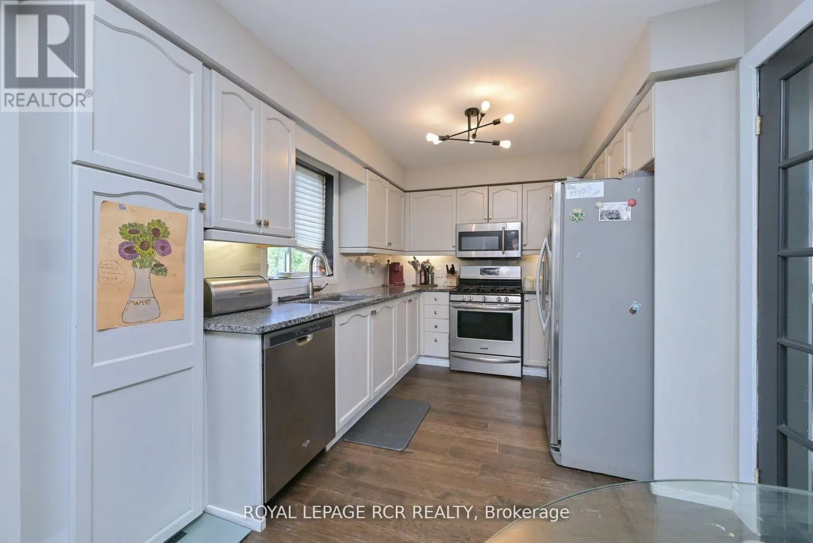22 COBURN CRESCENT