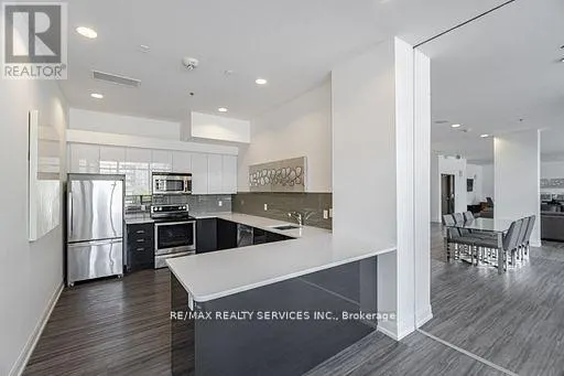 2902 - 2900 HIGHWAY 7 ROAD