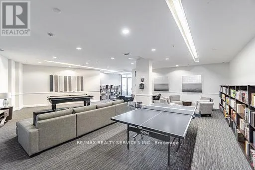 2902 - 2900 HIGHWAY 7 ROAD