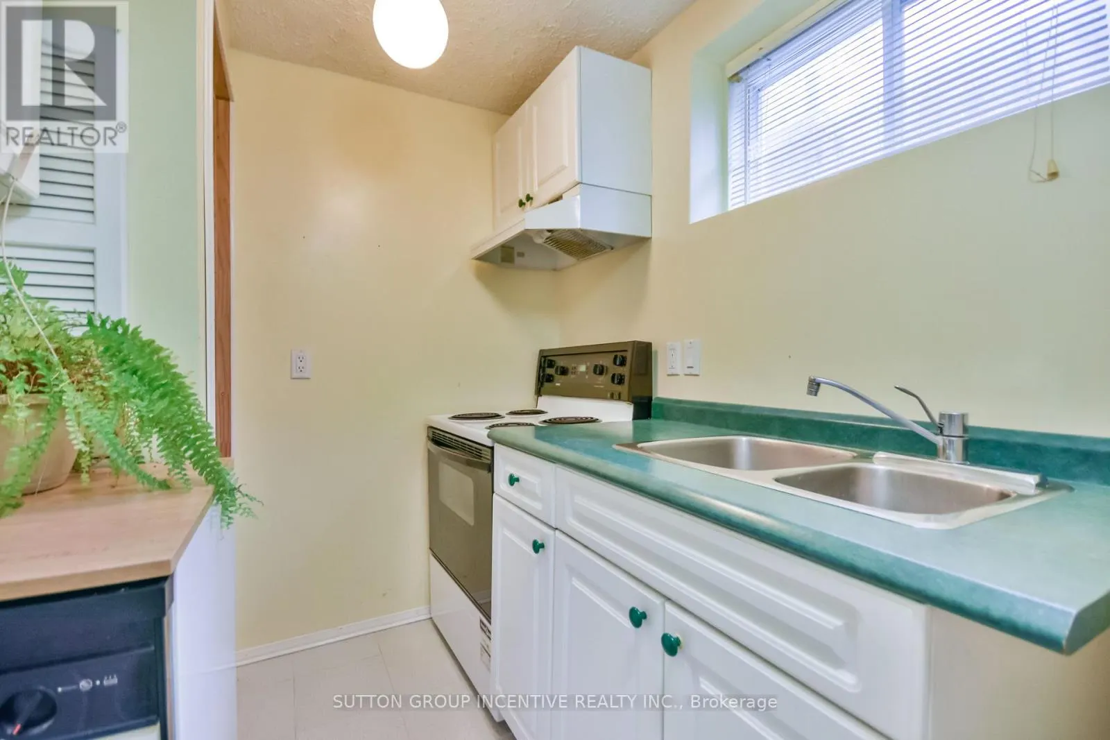 2276 SCYTHES STREET