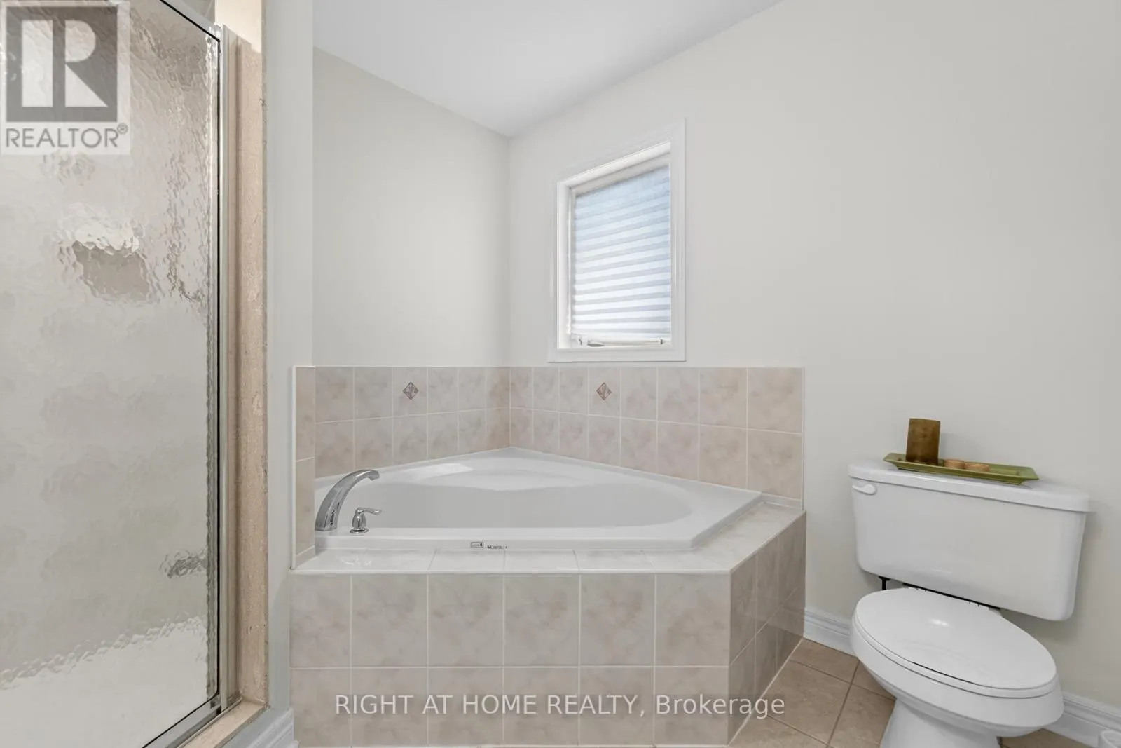 152 WESTWAY CRESCENT