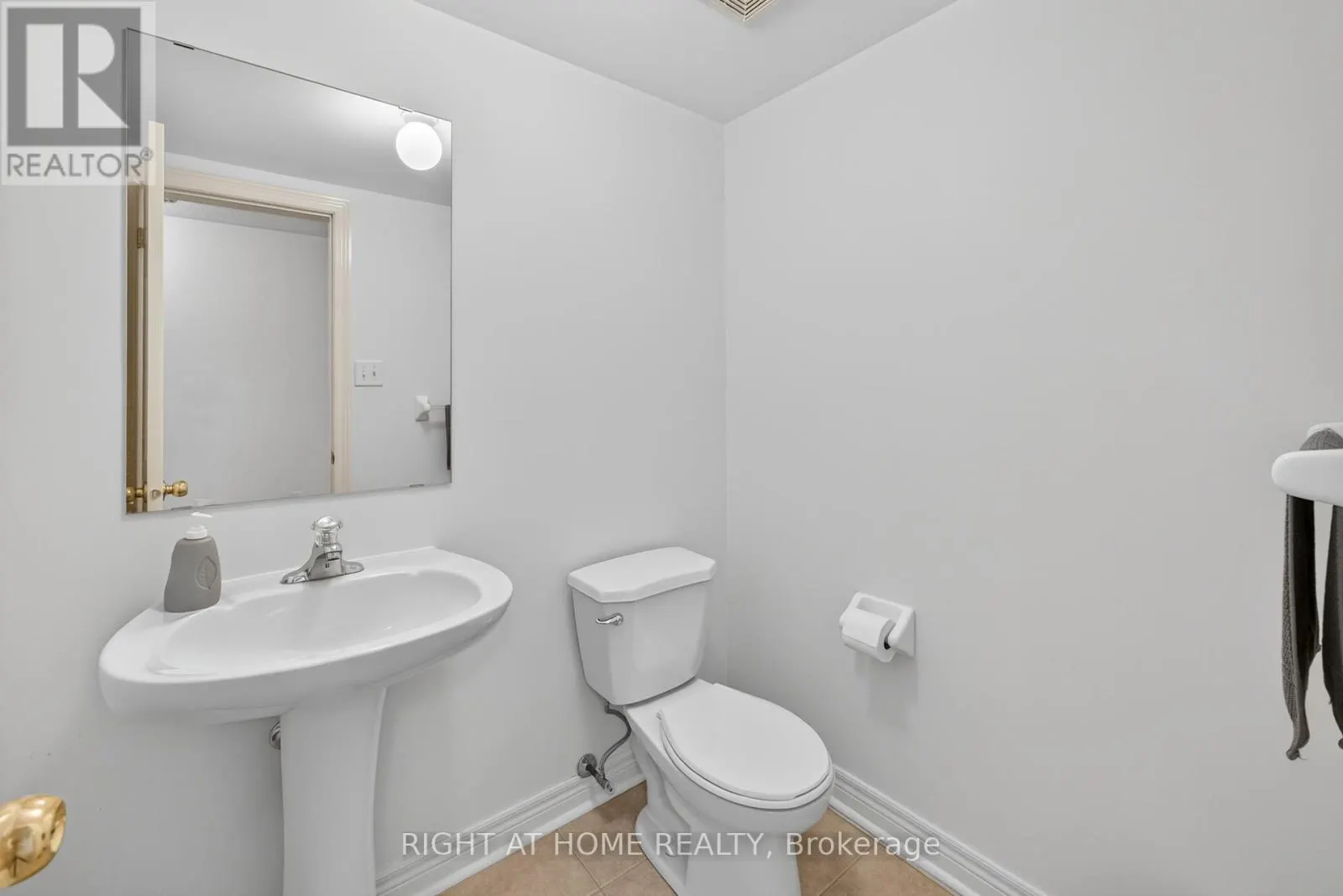 152 WESTWAY CRESCENT