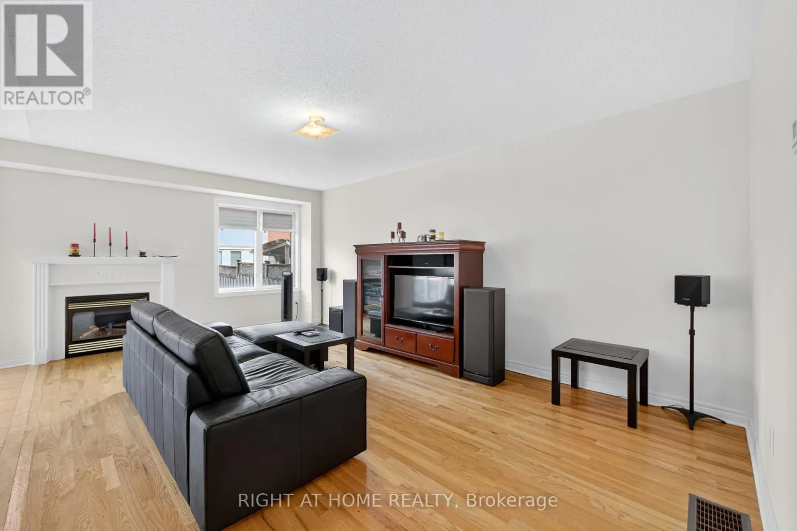 152 WESTWAY CRESCENT