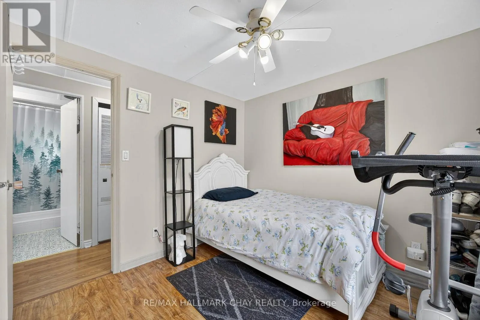 9 LOCUST HILL COURT