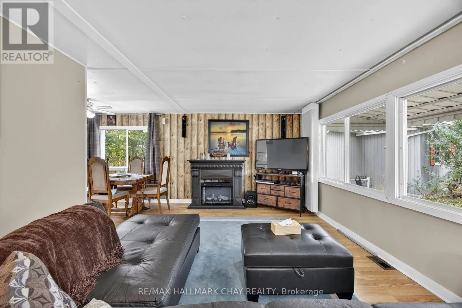 9 LOCUST HILL COURT