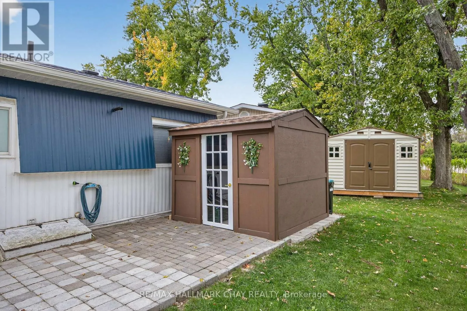 9 LOCUST HILL COURT