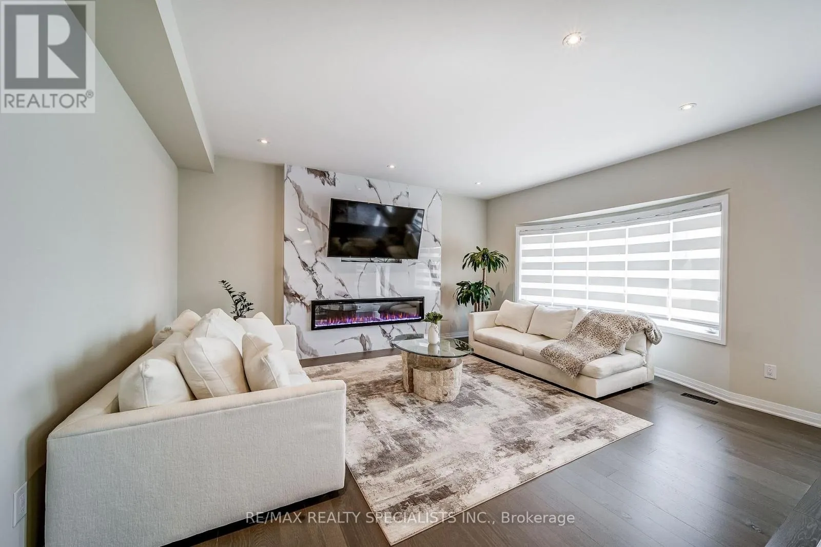 1698 CORSAL COURT