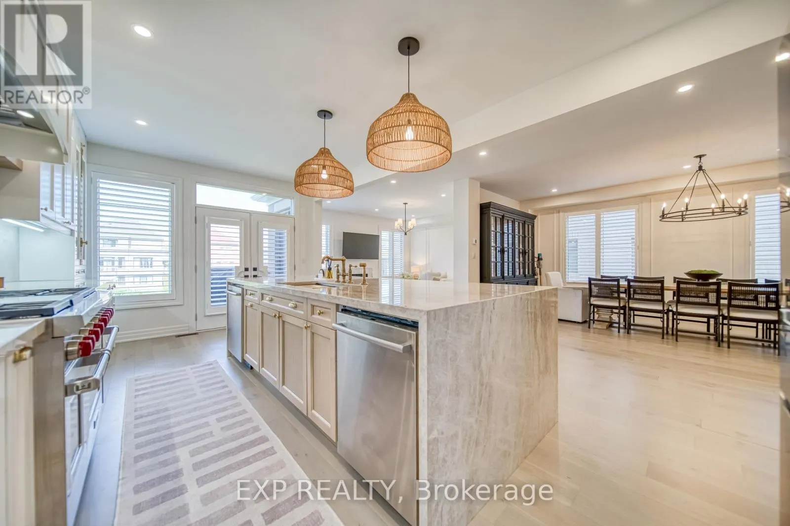 42 MEADOW VISTA CRESCENT