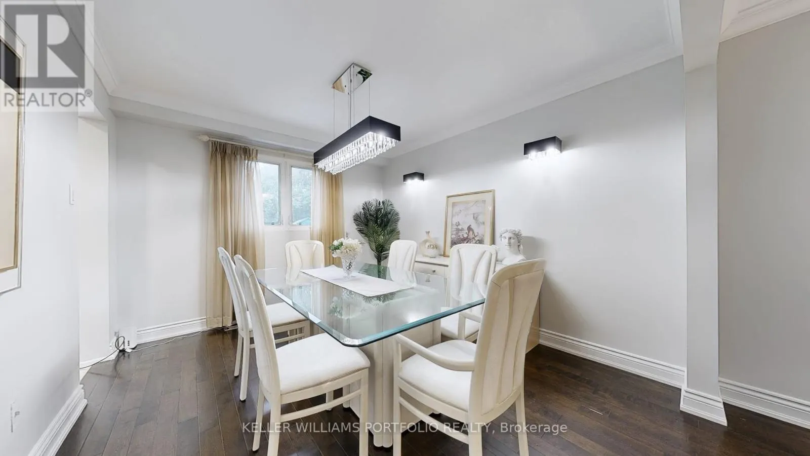 10 VALLEYVIEW ROAD