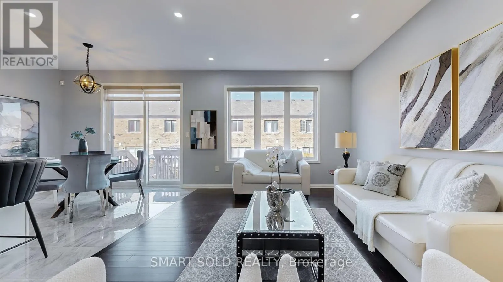 8 CASELY AVENUE