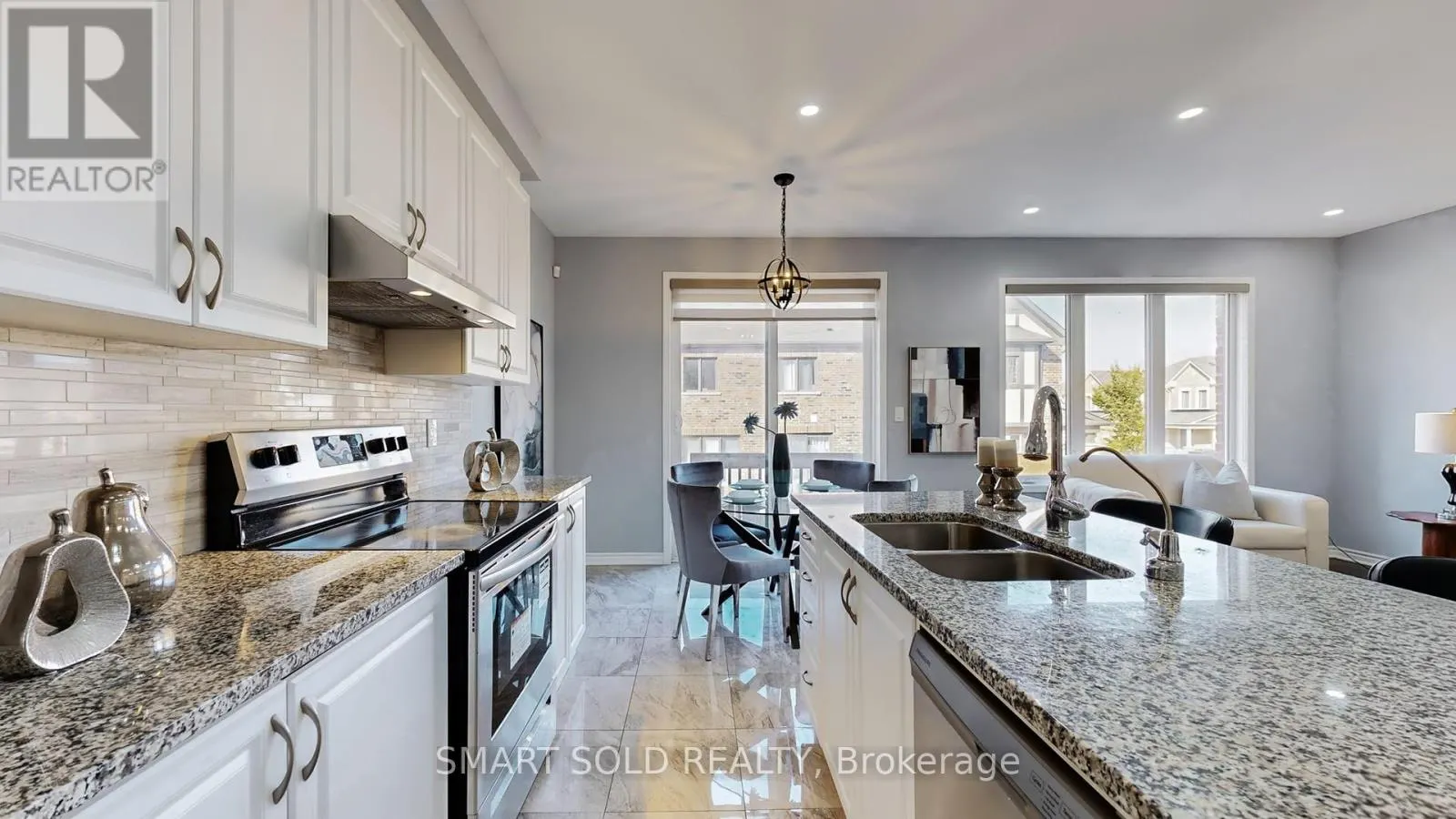 8 CASELY AVENUE