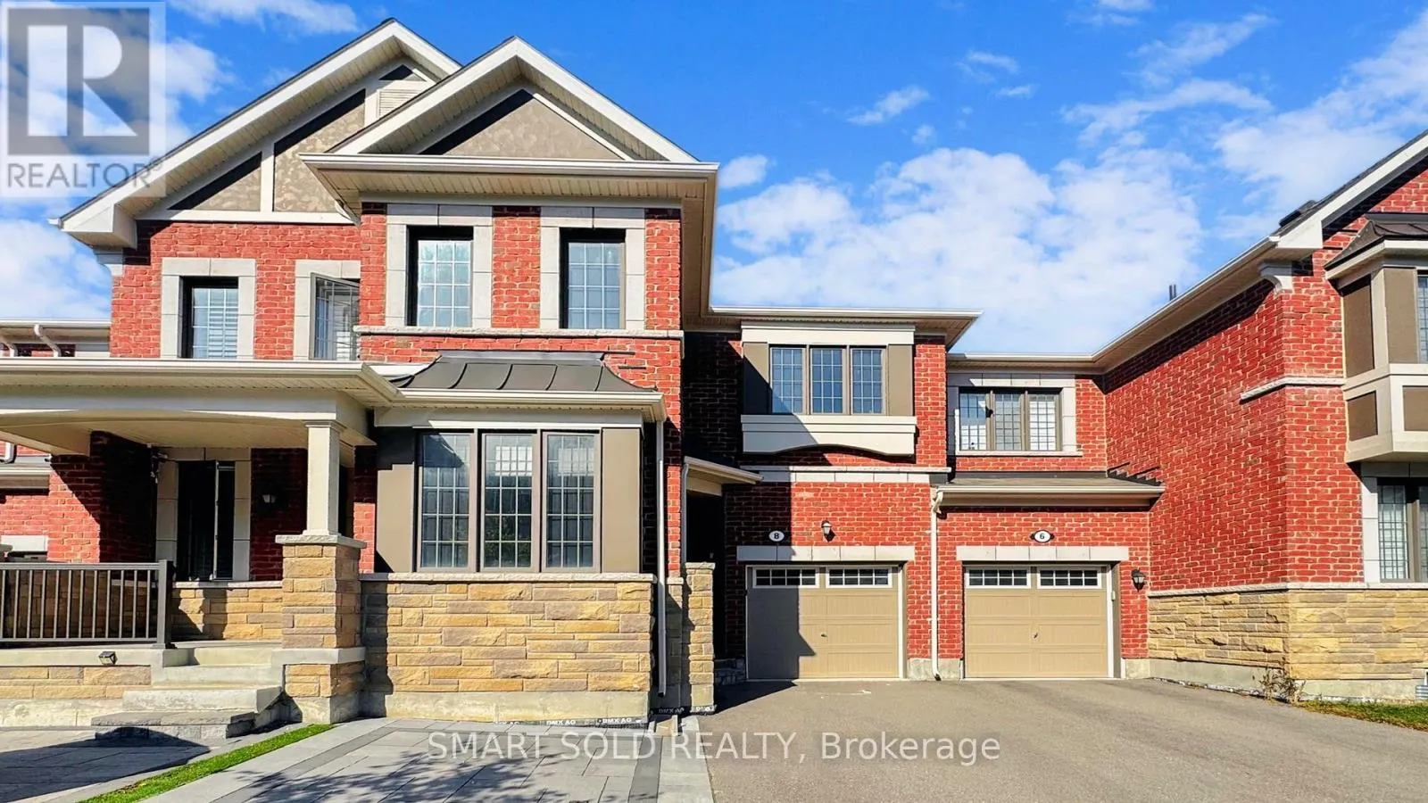 8 CASELY AVENUE