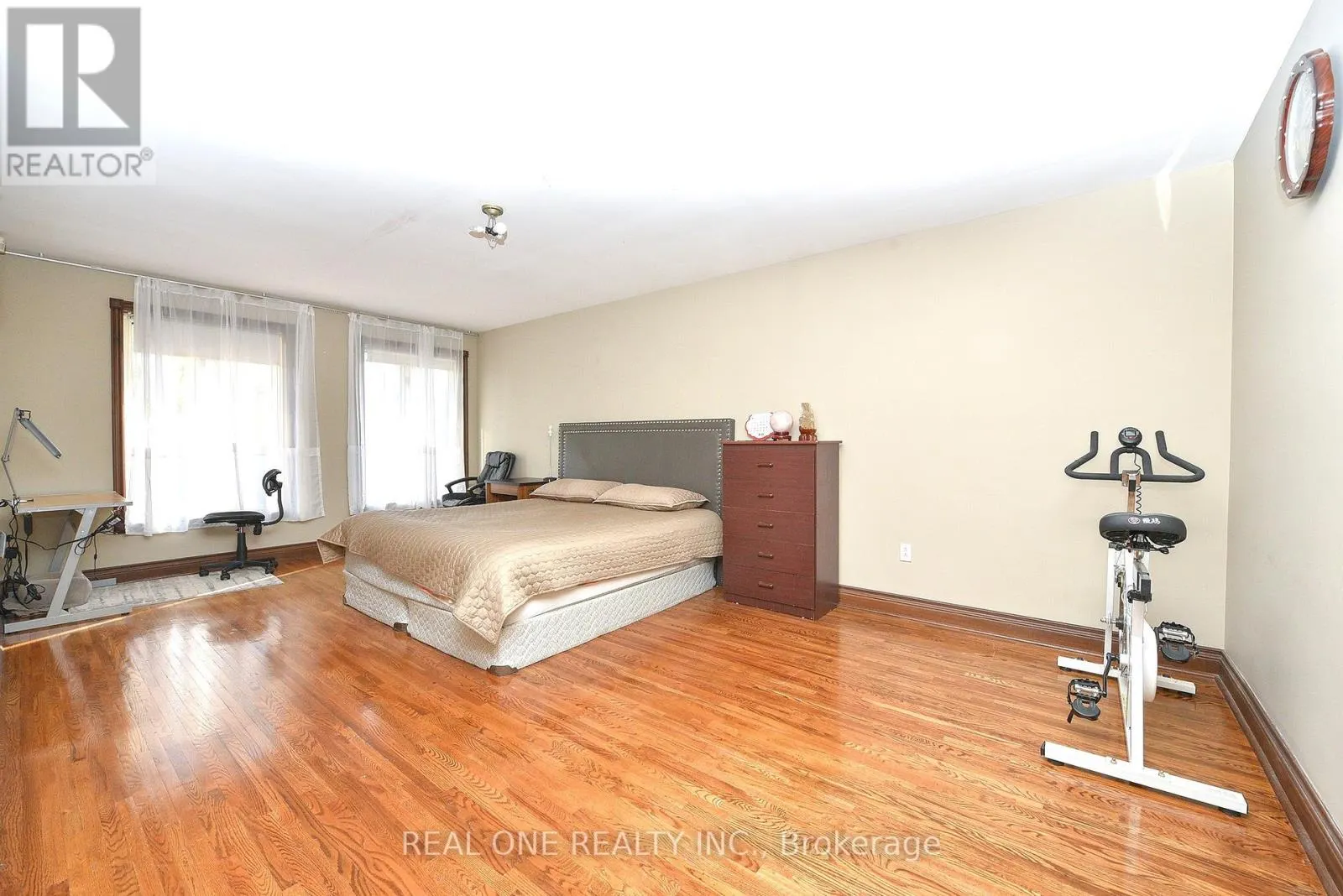 62 LEE AVENUE