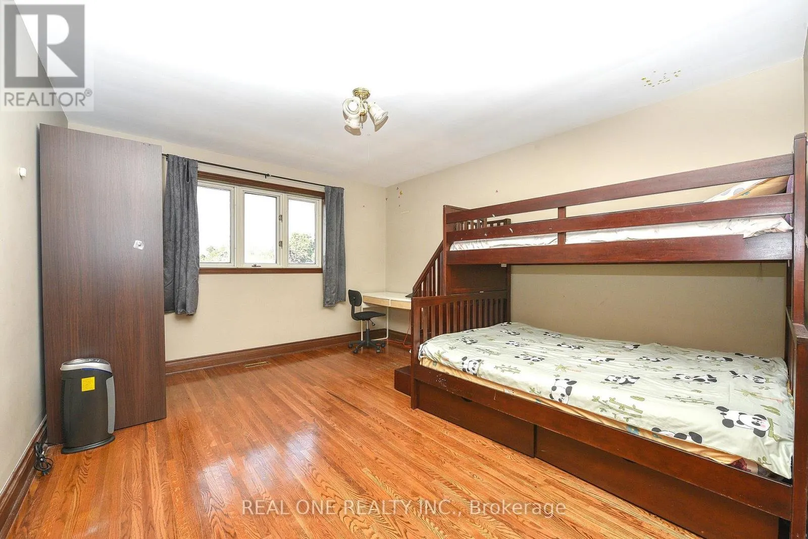 62 LEE AVENUE