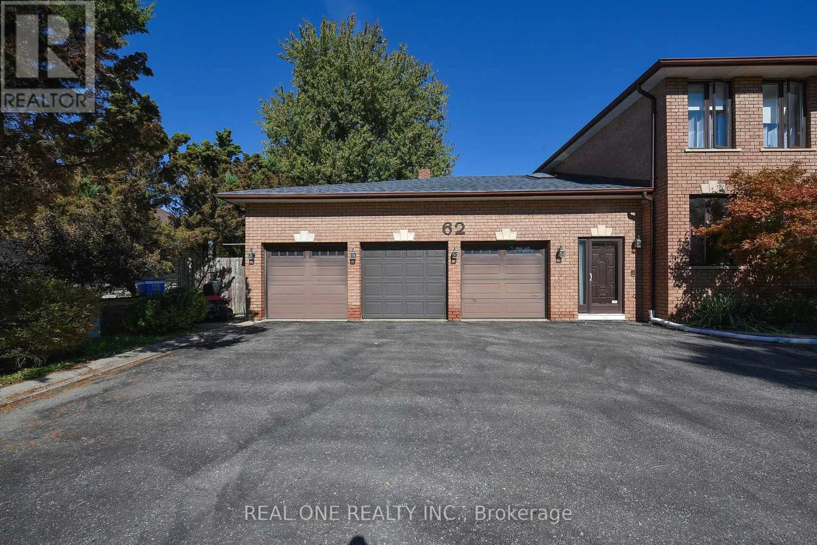 62 LEE AVENUE