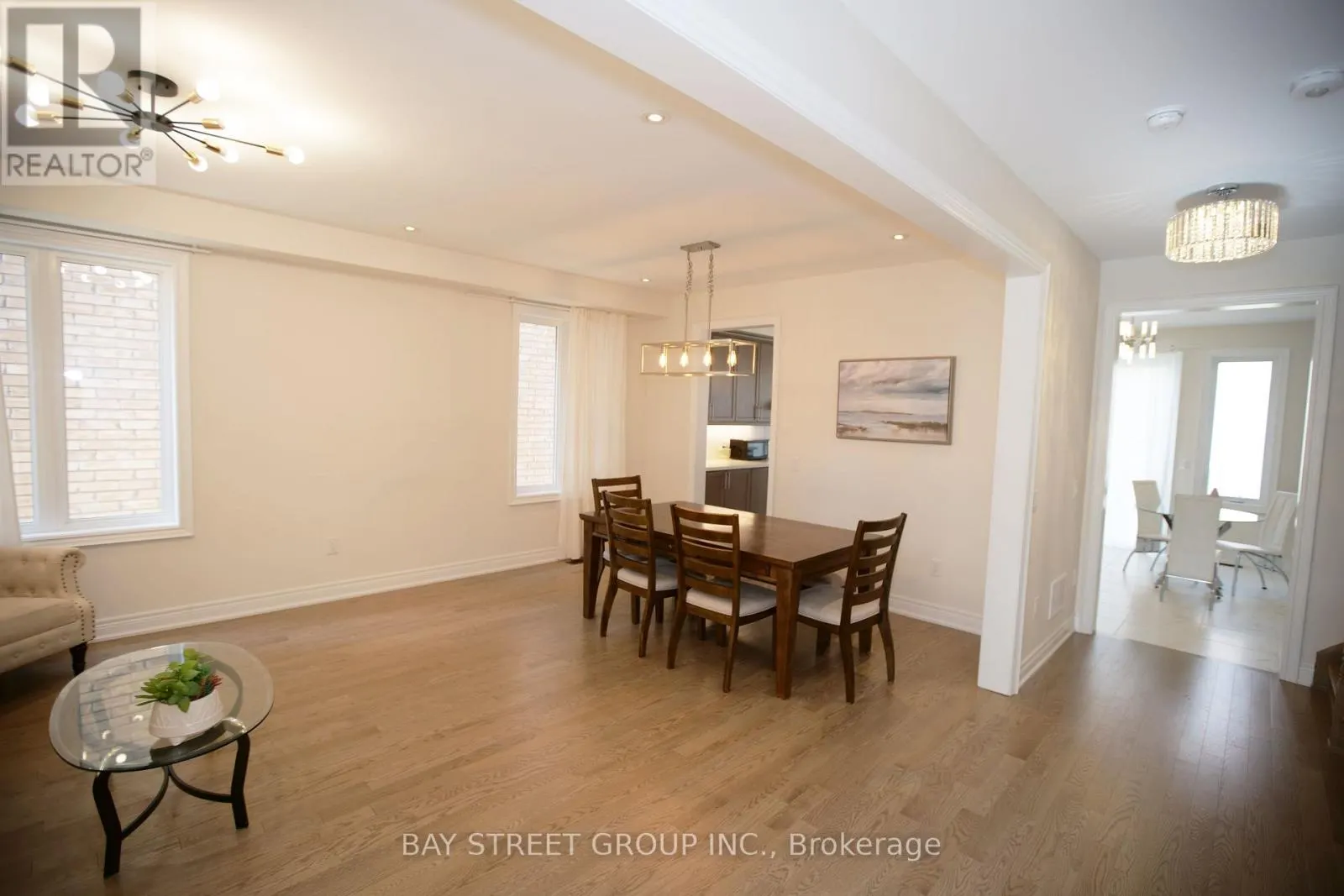 ROOM - ROOM 152 BEN SINCLAIR AVENUE