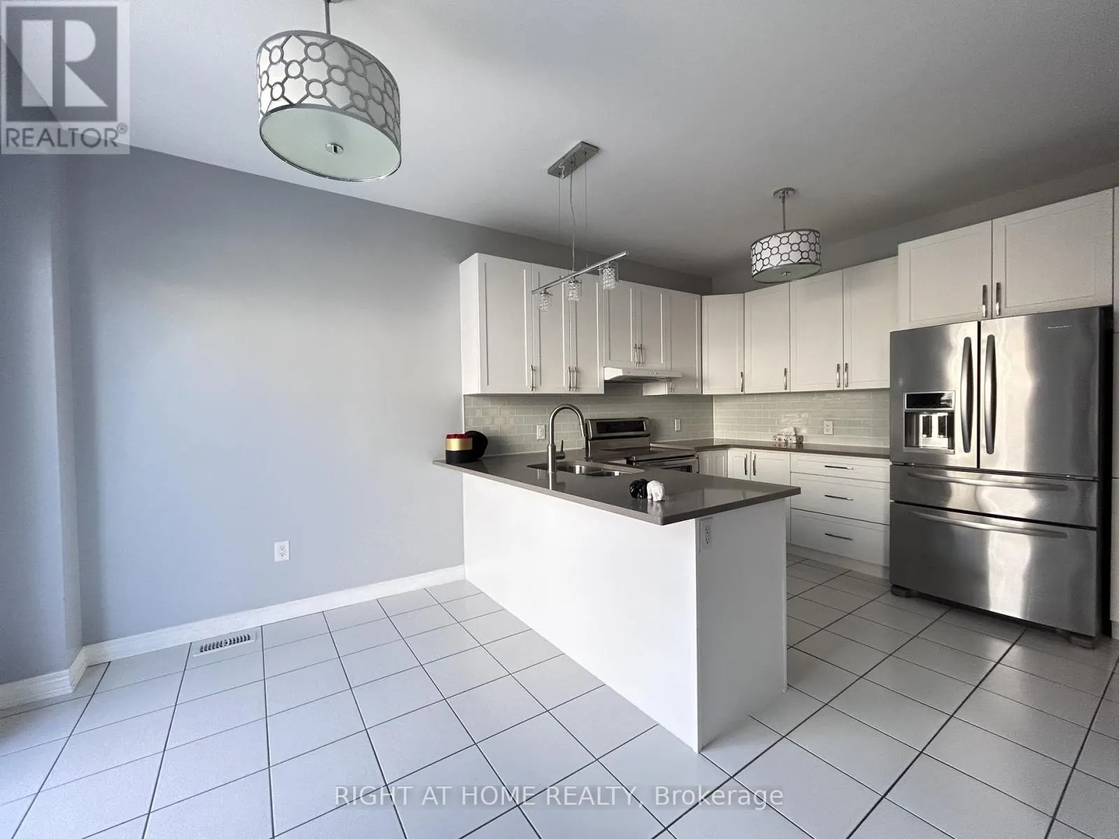 438 KWAPIS BOULEVARD