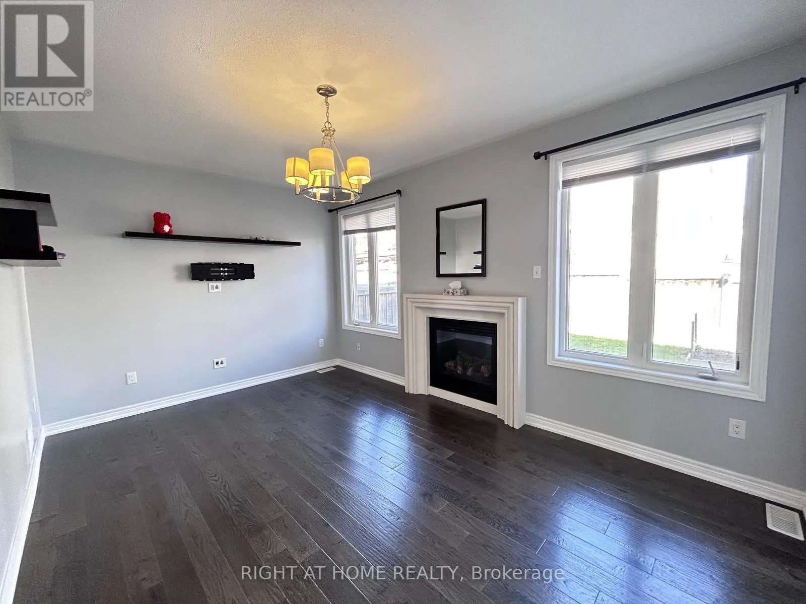 438 KWAPIS BOULEVARD