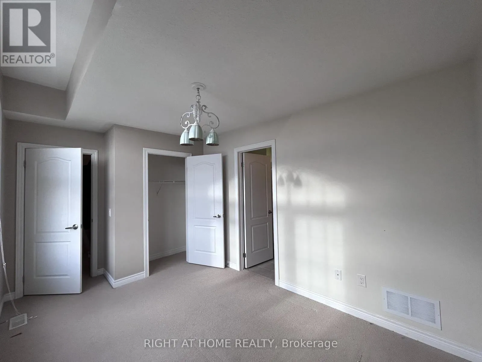 438 KWAPIS BOULEVARD