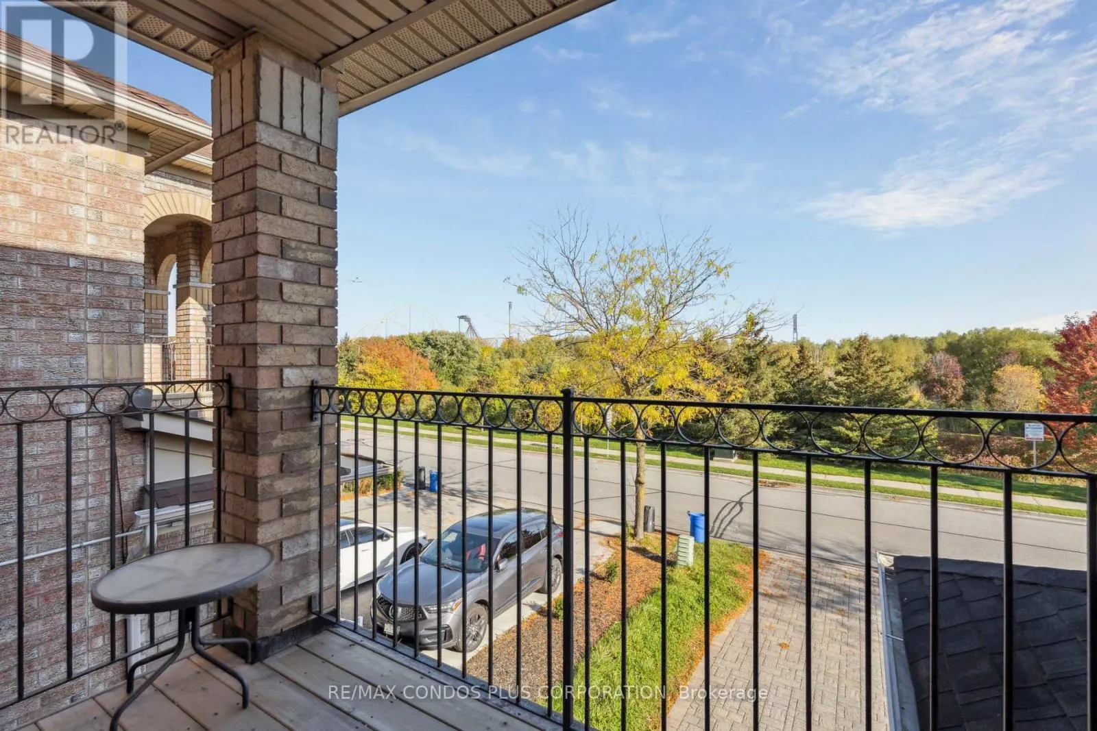289 DEEPSPRINGS CRESCENT