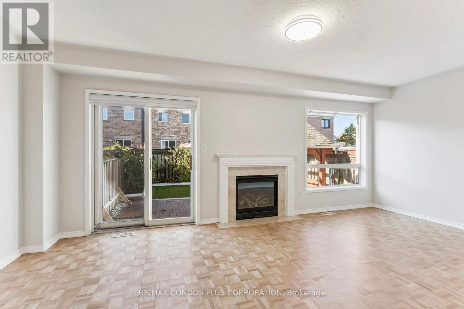 289 DEEPSPRINGS CRESCENT