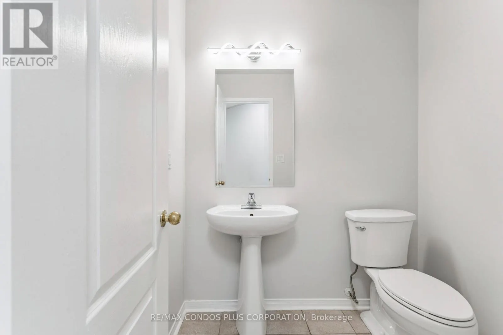 289 DEEPSPRINGS CRESCENT