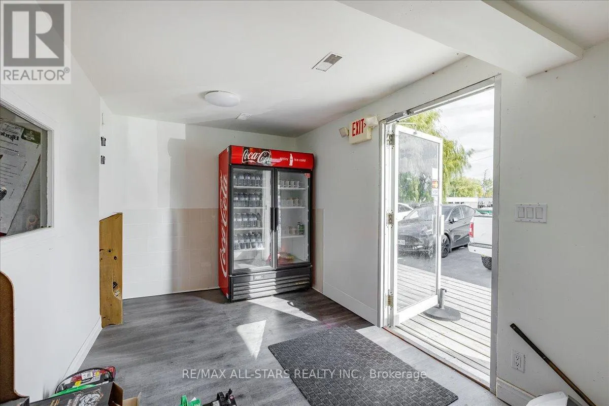 1354 METRO ROAD