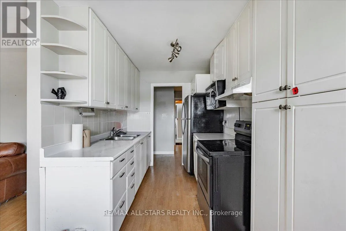 1354 METRO ROAD