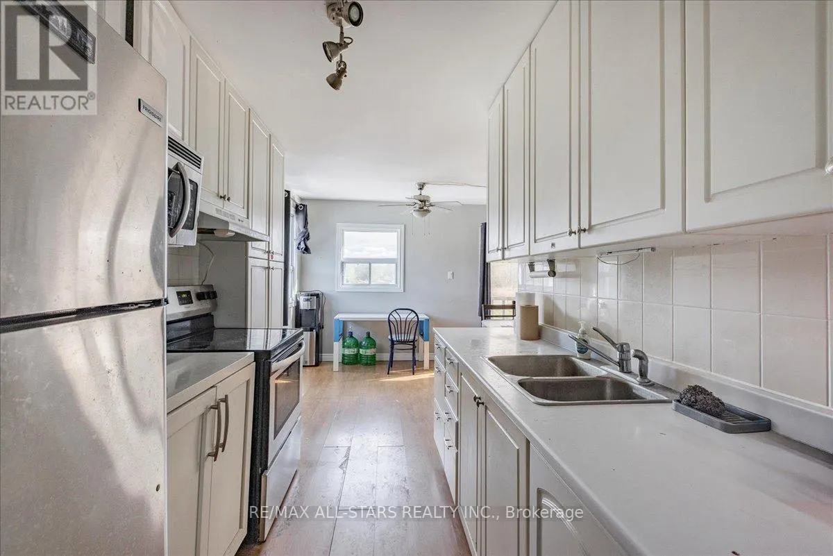 1354 METRO ROAD