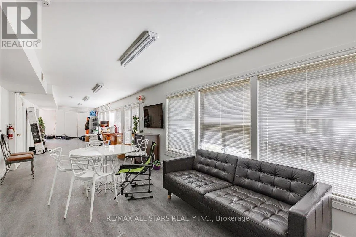1354 METRO ROAD